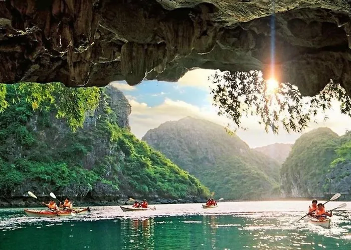 Indochina Sails 5* Hạ Long