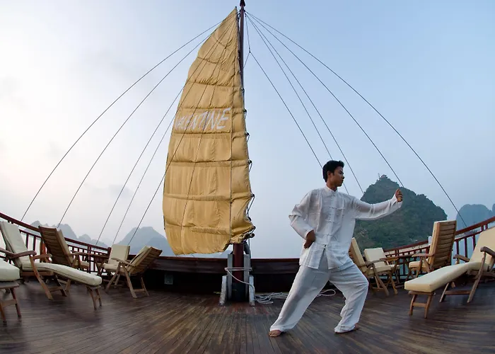  Indochina Sails Hạ Long