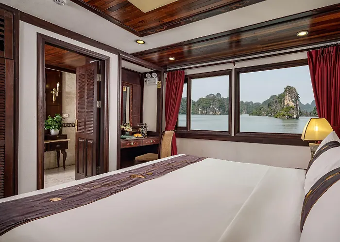  Indochina Sails Hạ Long