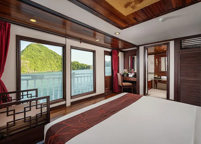 Indochina Sails  5*